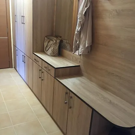 Парус 4 Apartment *