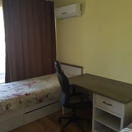 Apartment Парус 4 *